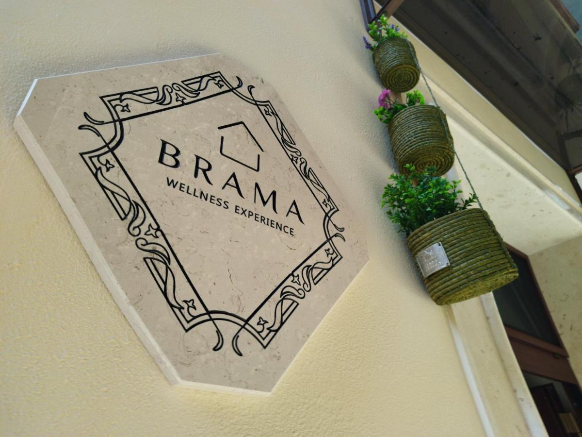 Brama Wellness Experience Apartment Brindisi Bagian luar foto