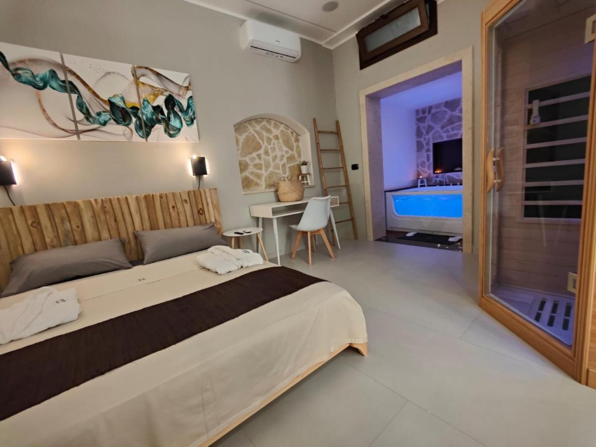 Brama Wellness Experience Apartment Brindisi Bagian luar foto