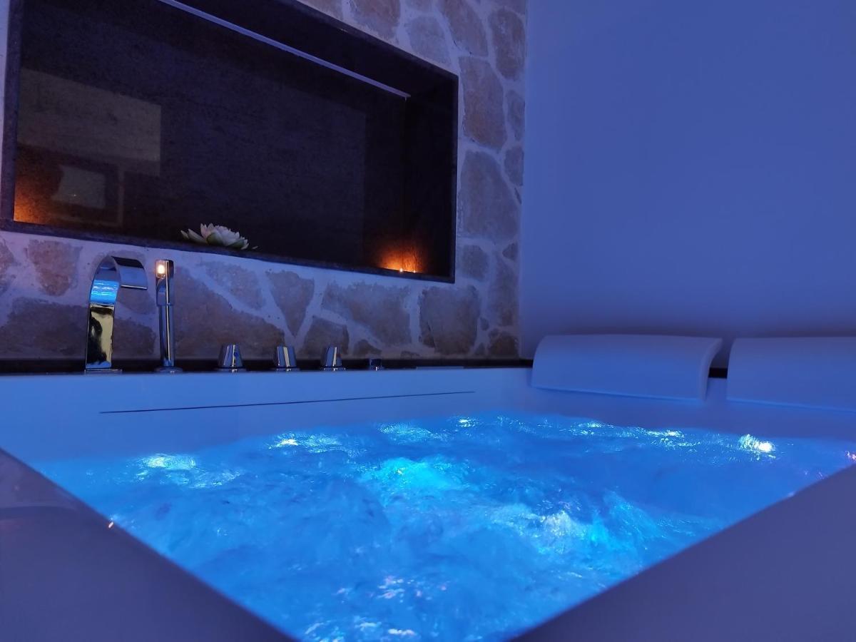 Brama Wellness Experience Apartment Brindisi Bagian luar foto