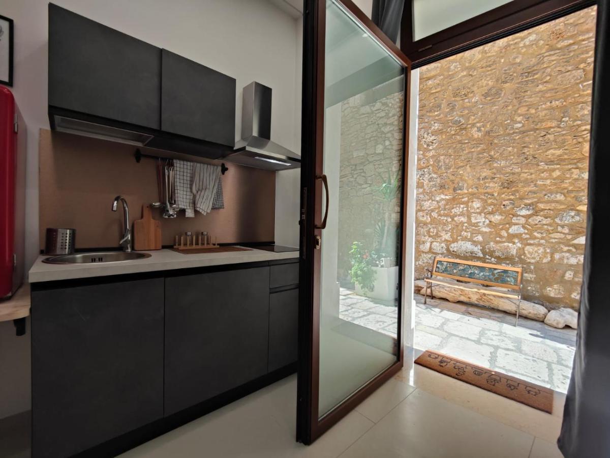 Brama Wellness Experience Apartment Brindisi Bagian luar foto